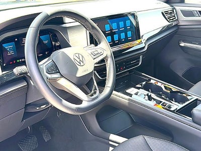 2024 Volkswagen Atlas Cross Sport 2.0T SE w/Technology FWD