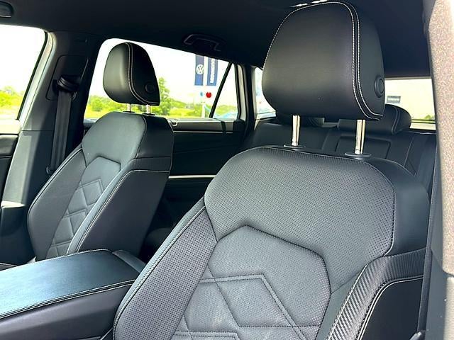 2024 Volkswagen Atlas Cross Sport 2.0T SE w/Technology FWD