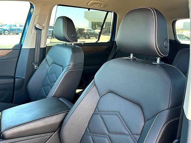 2025 Volkswagen Atlas 2.0T SE w/Technology FWD