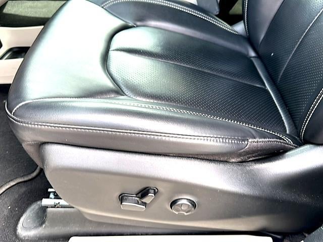 2023 Chrysler Pacifica Touring L FWD