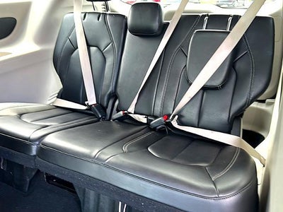 2023 Chrysler Pacifica Touring L FWD