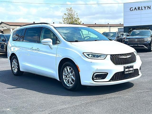 2022 Chrysler Pacifica Touring L FWD