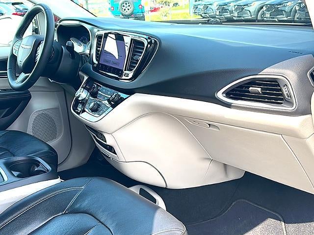 2022 Chrysler Pacifica Touring L FWD