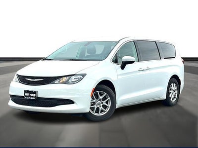 2022 Chrysler Voyager LX FWD