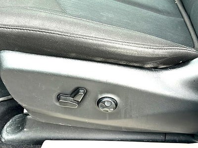 2022 Chrysler Voyager LX FWD