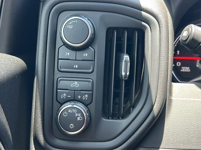 2024 Chevrolet Silverado 2500 HD Crew Cab Standard Box 4-Wheel Drive Custom