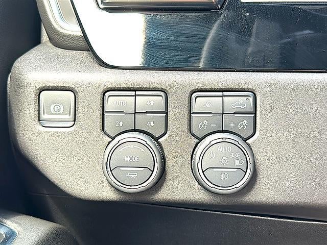 2024 Chevrolet Silverado 1500 Crew Cab Short Box 4-Wheel Drive RST