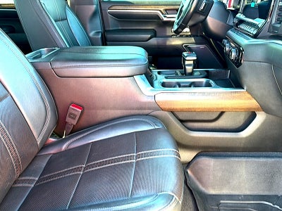 2023 Chevrolet Silverado 1500 4WD Crew Cab Short Bed High Country