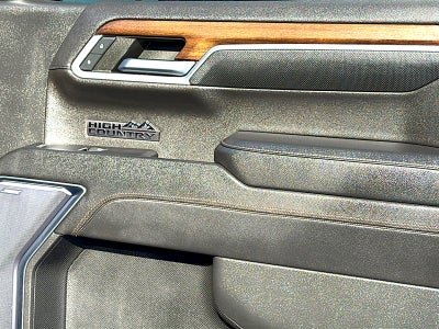 2023 Chevrolet Silverado 1500 4WD Crew Cab Short Bed High Country