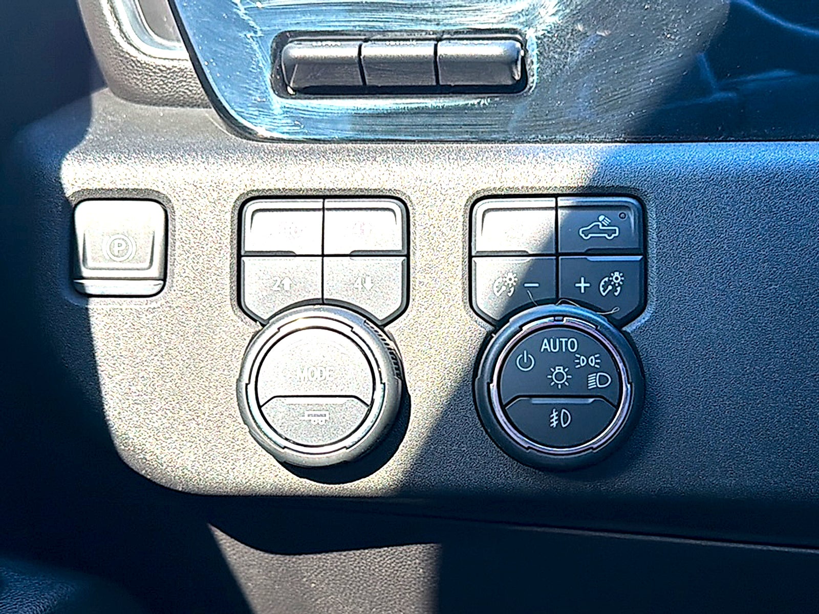 2023 Chevrolet Silverado 1500 4WD Crew Cab Short Bed High Country
