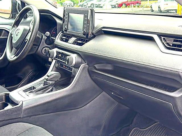 2021 Toyota RAV4 LE FWD (GS)