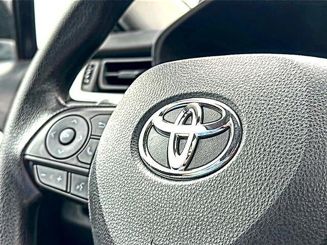 2021 Toyota RAV4 LE FWD (GS)
