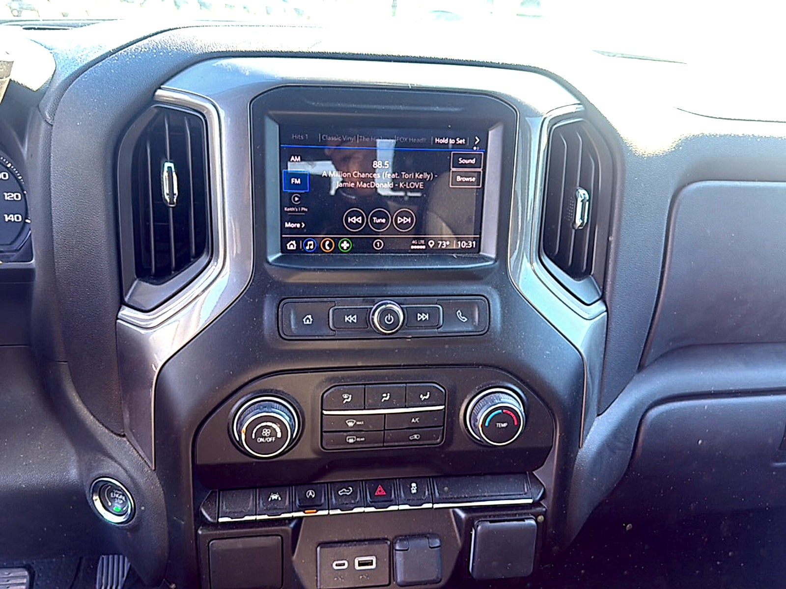 2026 Chevrolet Silverado 1500 4WD Crew Cab Standard Bed Custom