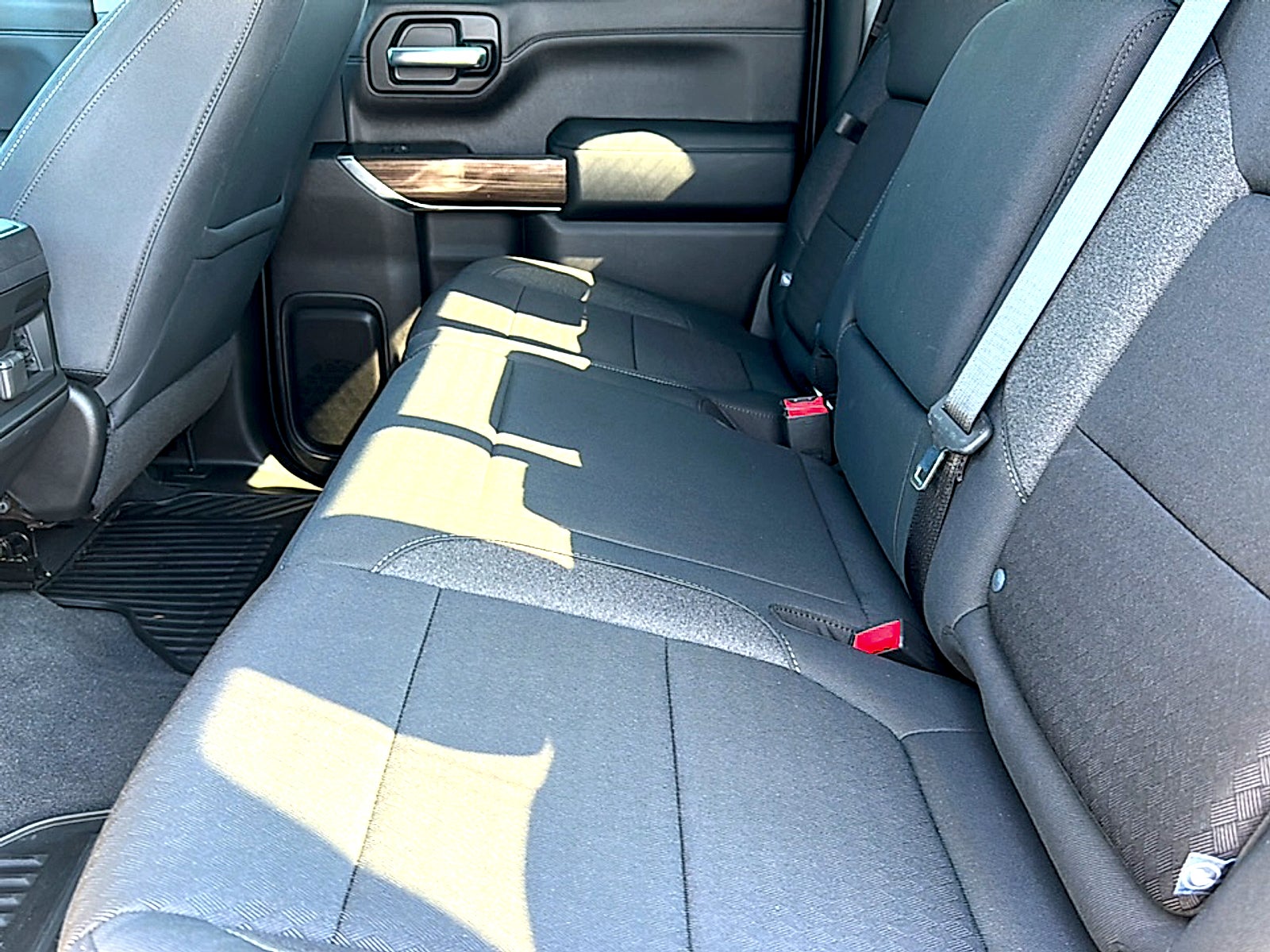 2020 Chevrolet Silverado 1500 2WD Crew Cab Short Bed RST