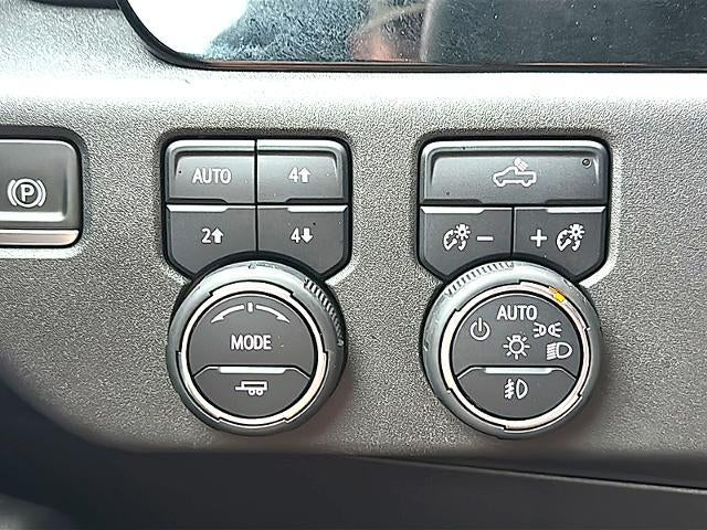 2022 Chevrolet Silverado 1500 Crew Cab Short Box 4-Wheel Drive RST