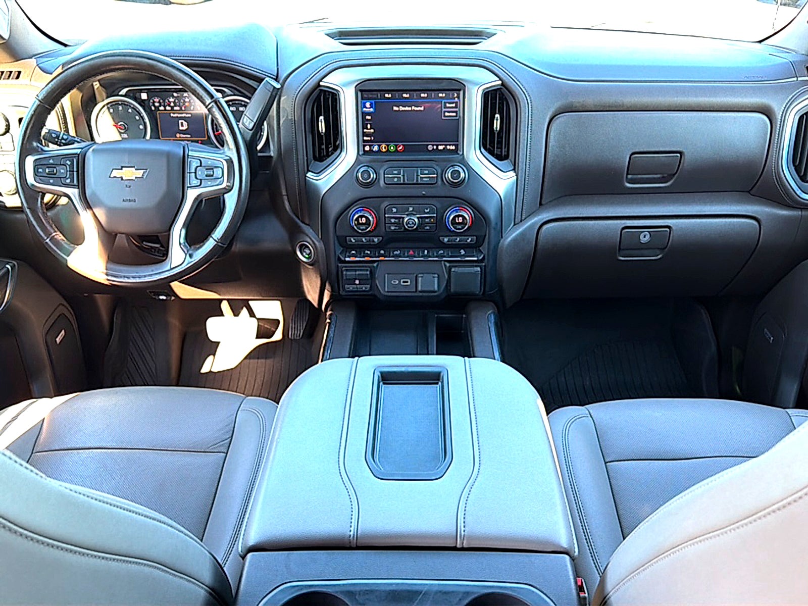 2021 Chevrolet Silverado 1500 4WD Crew Cab Short Bed LTZ