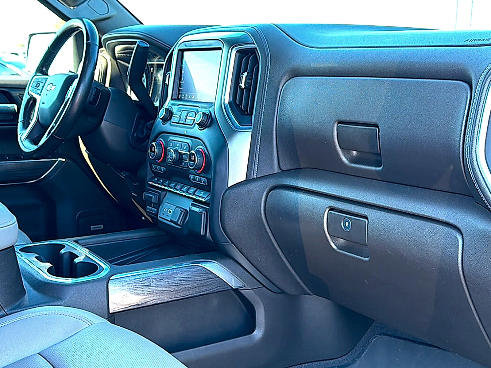2021 Chevrolet Silverado 1500 4WD Crew Cab Short Bed LTZ