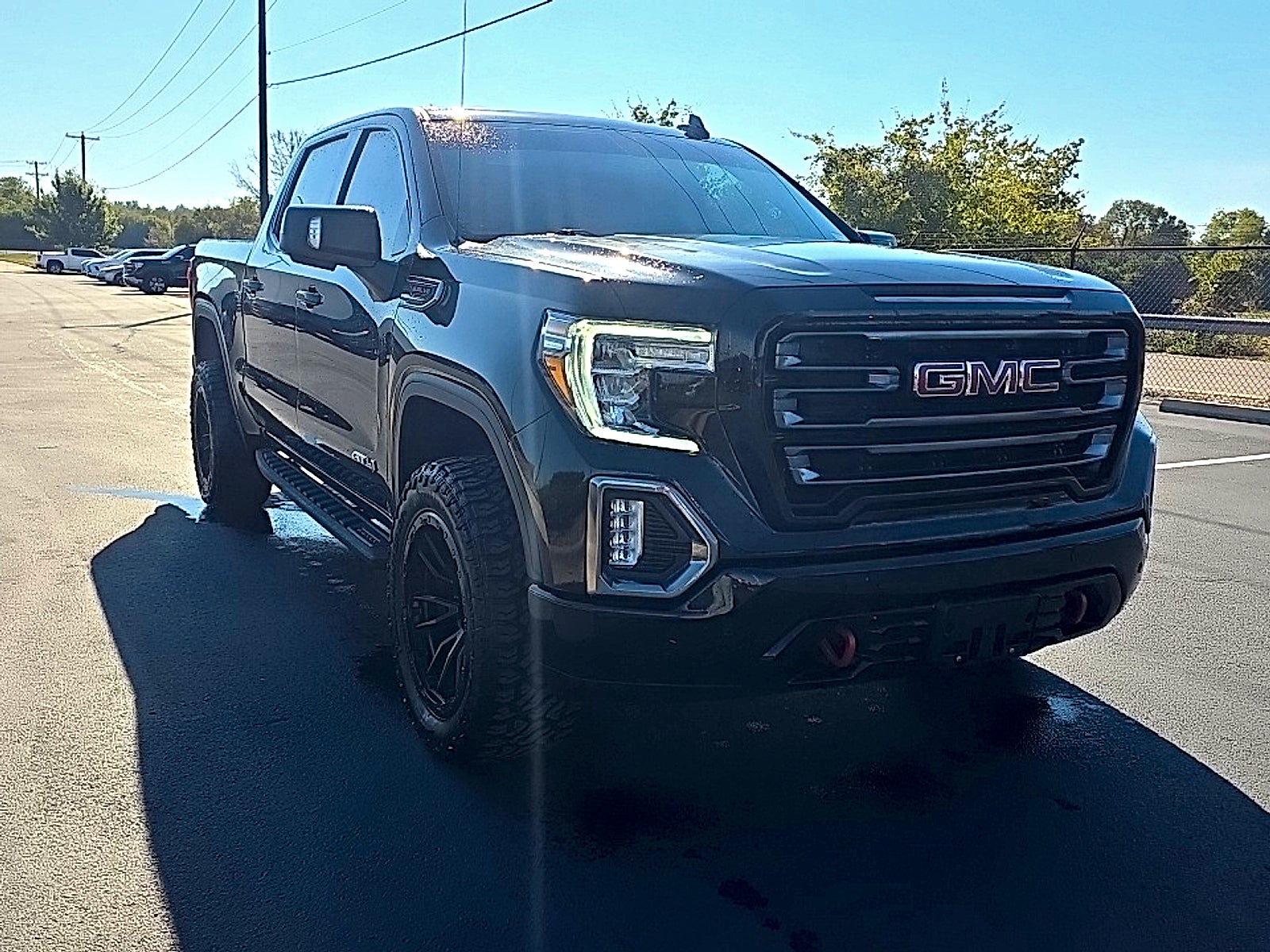 2022 GMC Sierra 1500 Limited 4WD Crew Cab Short Box AT4