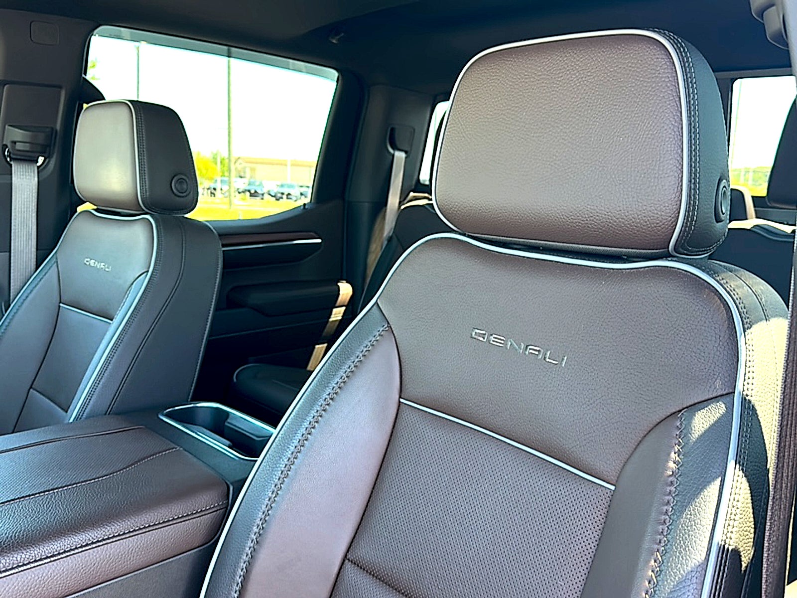 2024 GMC Sierra 1500 4WD Crew Cab Short Box Denali
