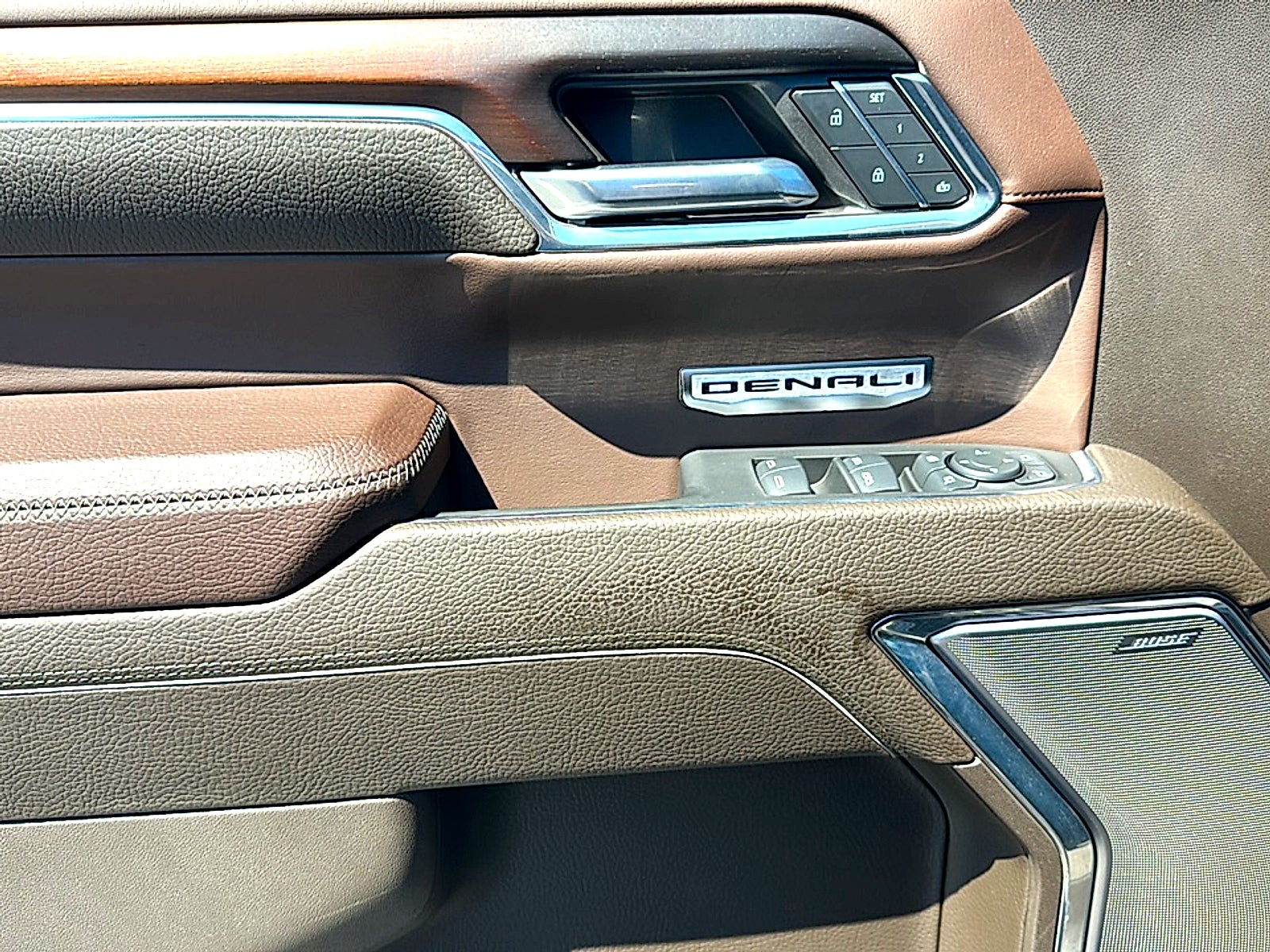 2024 GMC Sierra 1500 4WD Crew Cab Short Box Denali