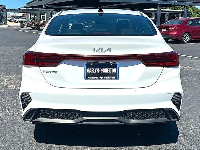 2024 Kia Forte LXS IVT