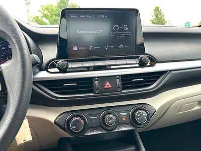 2023 Kia Forte LXS IVT