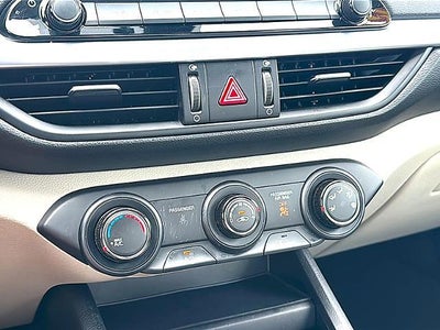 2023 Kia Forte LXS IVT