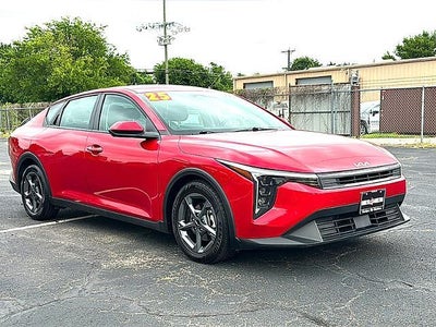 2025 Kia K4 LXS FWD