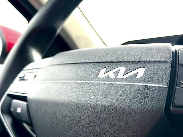 2025 Kia K4 LXS FWD