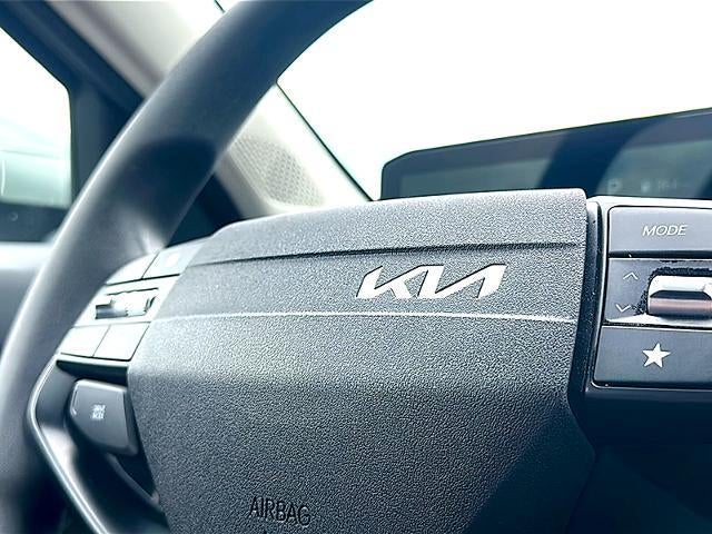 2025 Kia K4 LXS FWD