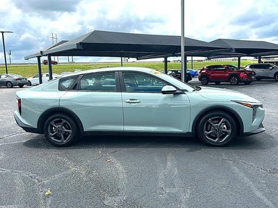2025 Kia K4 LXS FWD