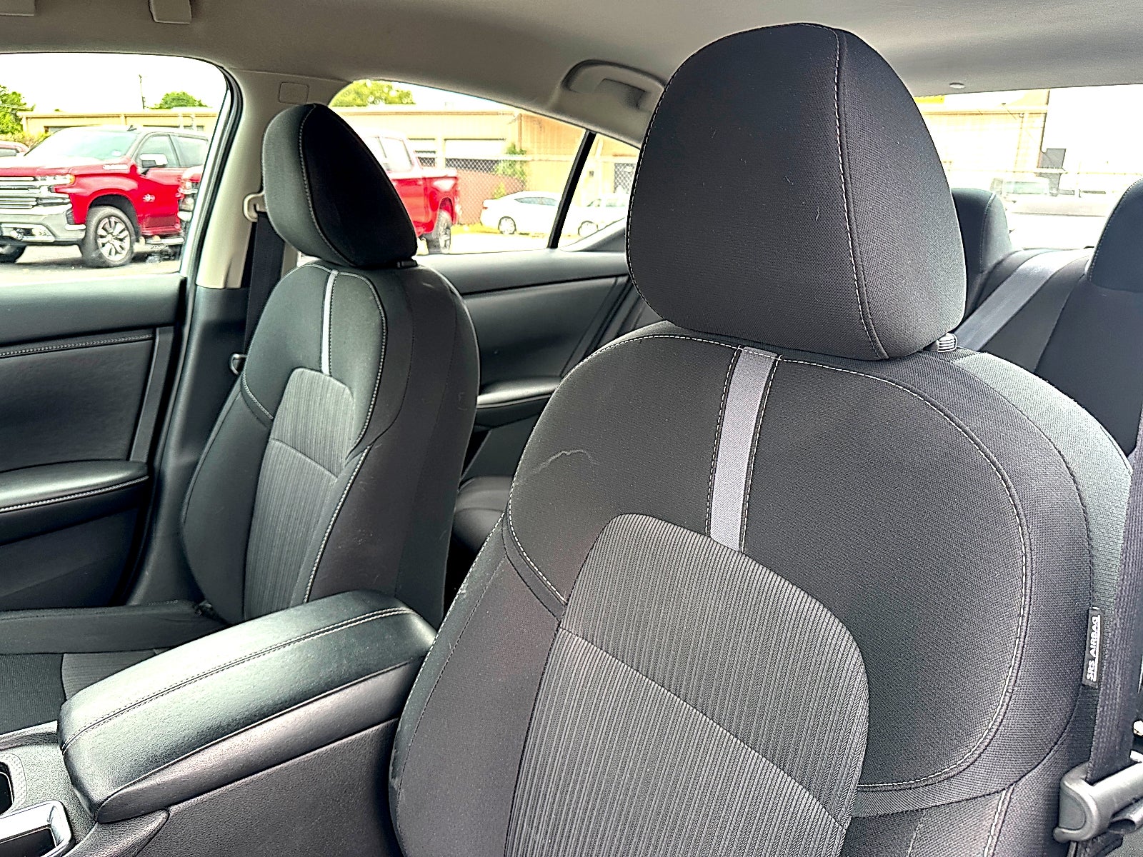 2025 Nissan Sentra SV CVT