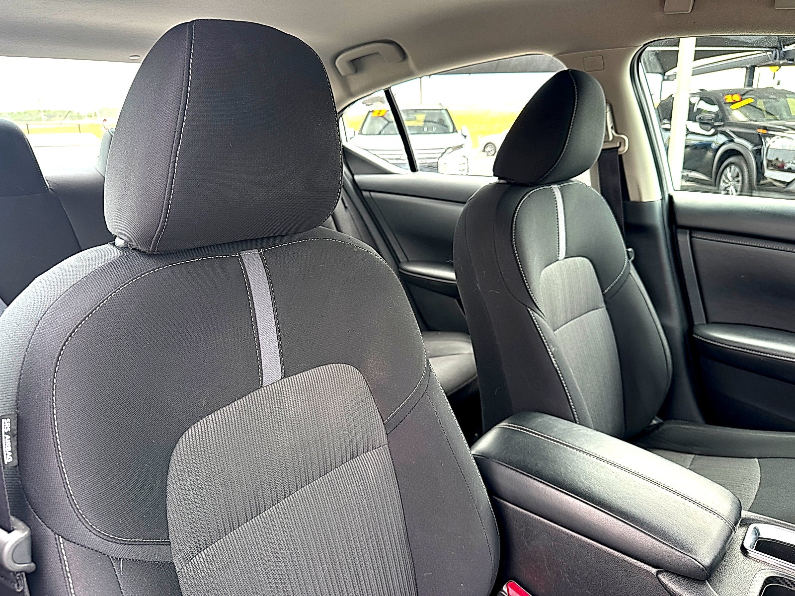 2025 Nissan Sentra SV CVT