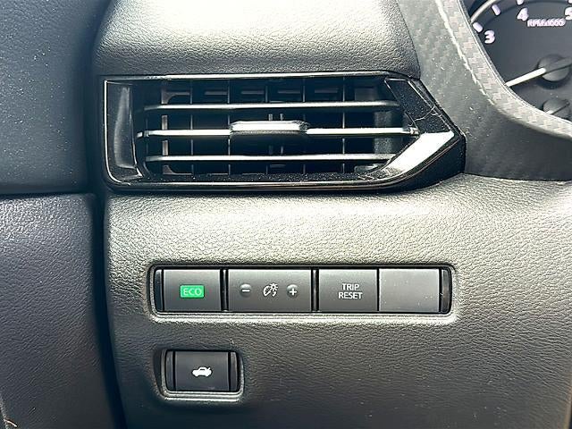 2025 Nissan Sentra SR CVT