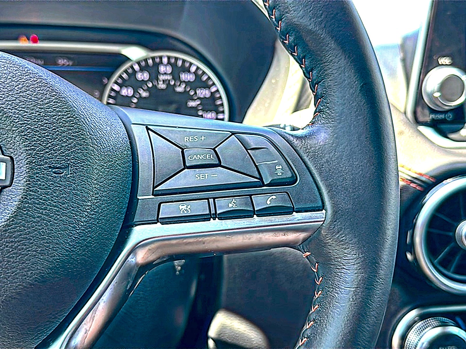 2024 Nissan Sentra SR Xtronic CVT