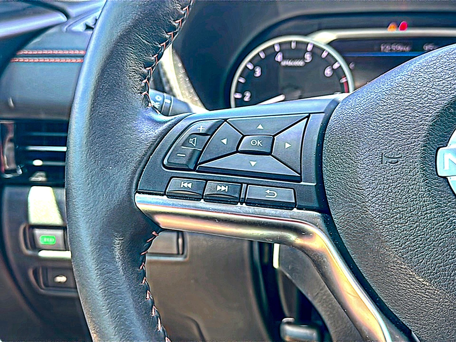 2024 Nissan Sentra SR Xtronic CVT