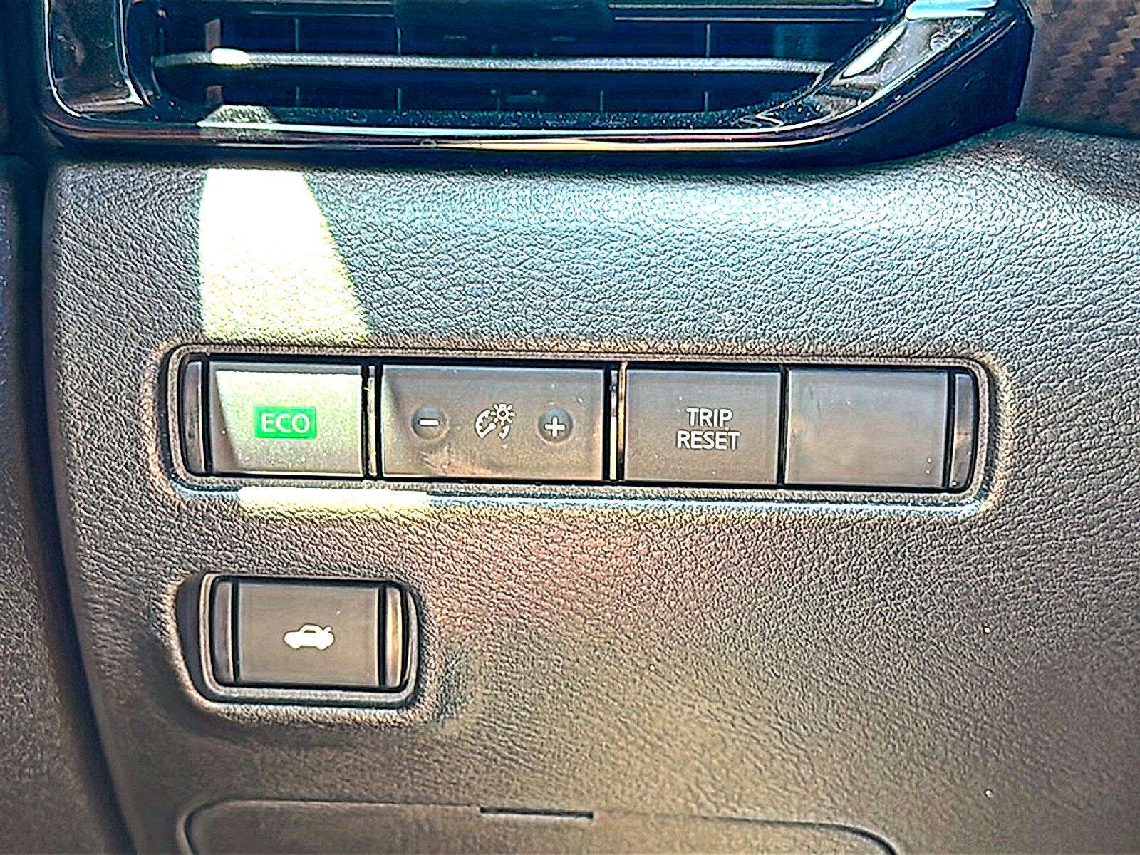 2024 Nissan Sentra SR Xtronic CVT
