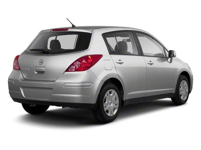 2011 Nissan Versa 5dr HB I4 Auto 1.8 S