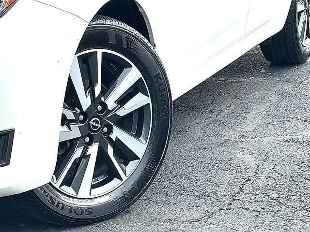 2024 Nissan Versa SV CVT