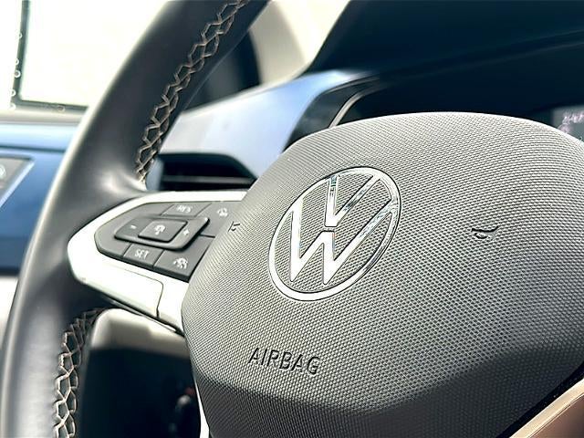 2023 Volkswagen Taos SE FWD
