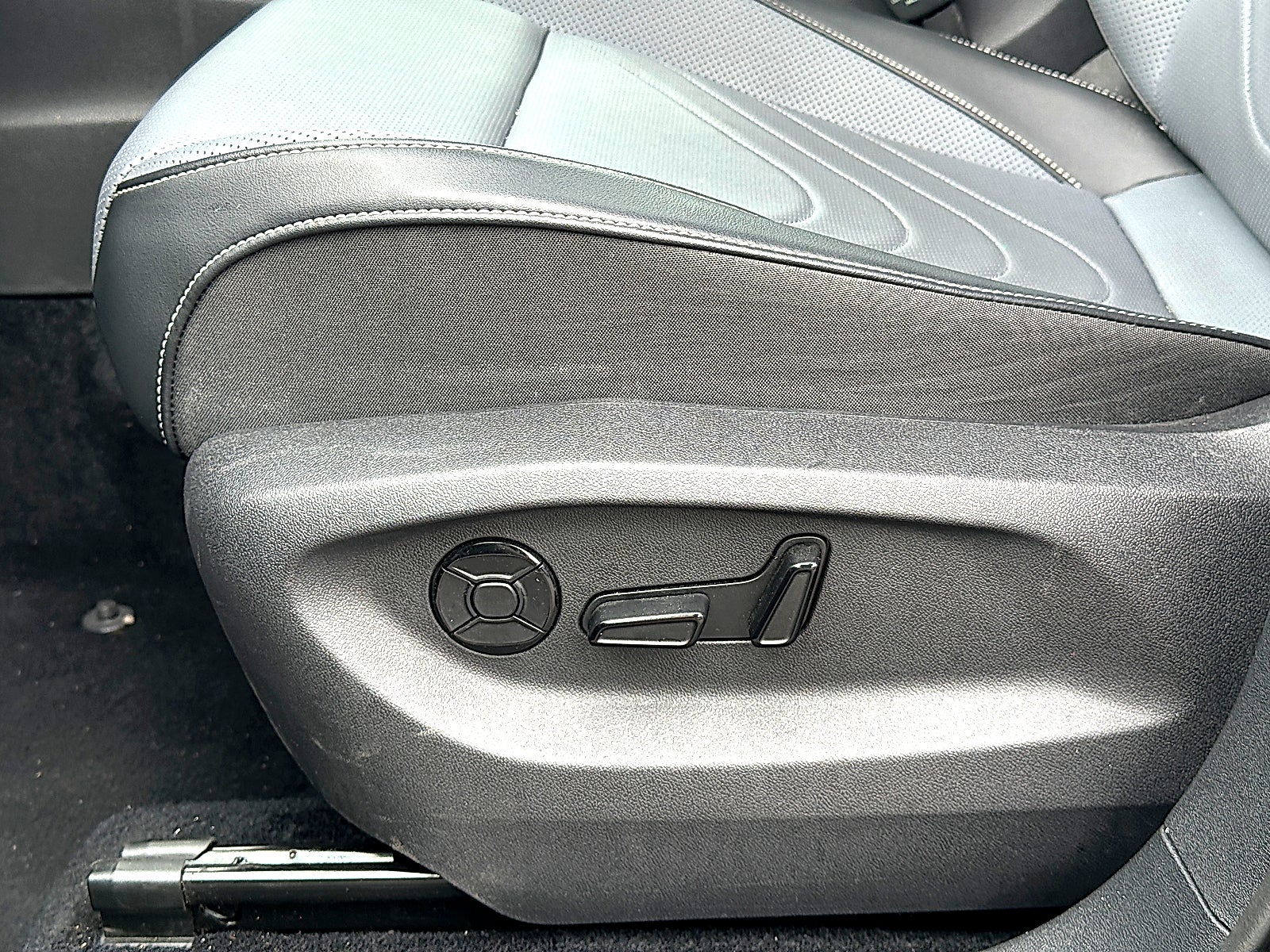 2026 Volkswagen Tiguan SE FWD