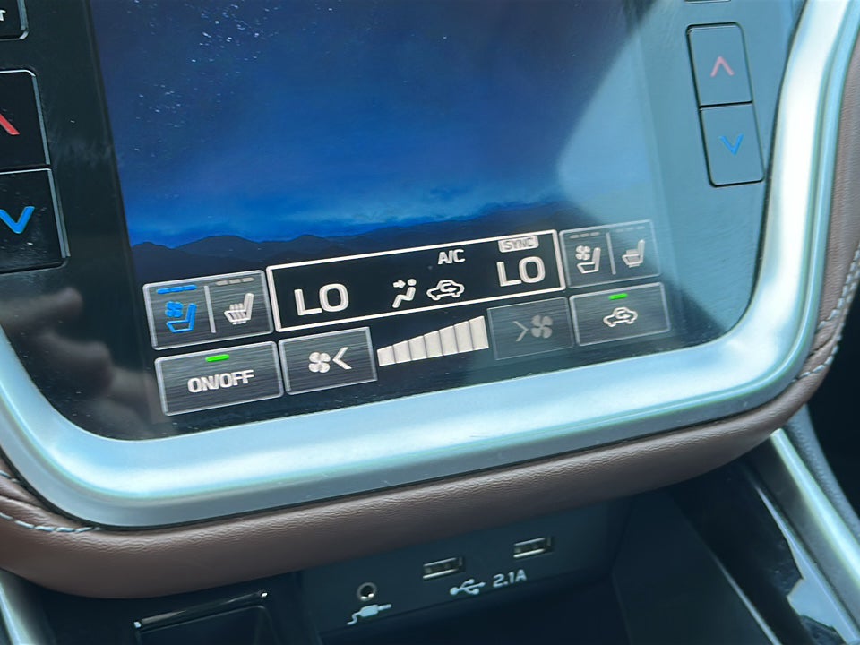 2022 Subaru Outback Touring XT