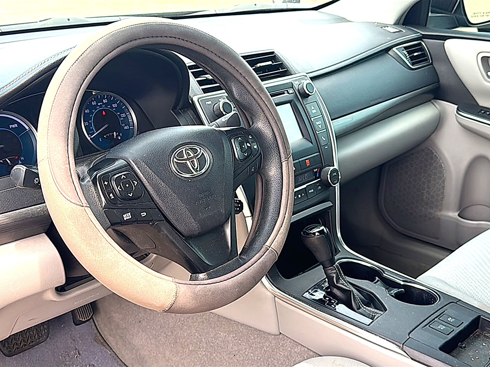 2016 Toyota Camry Hybrid LE