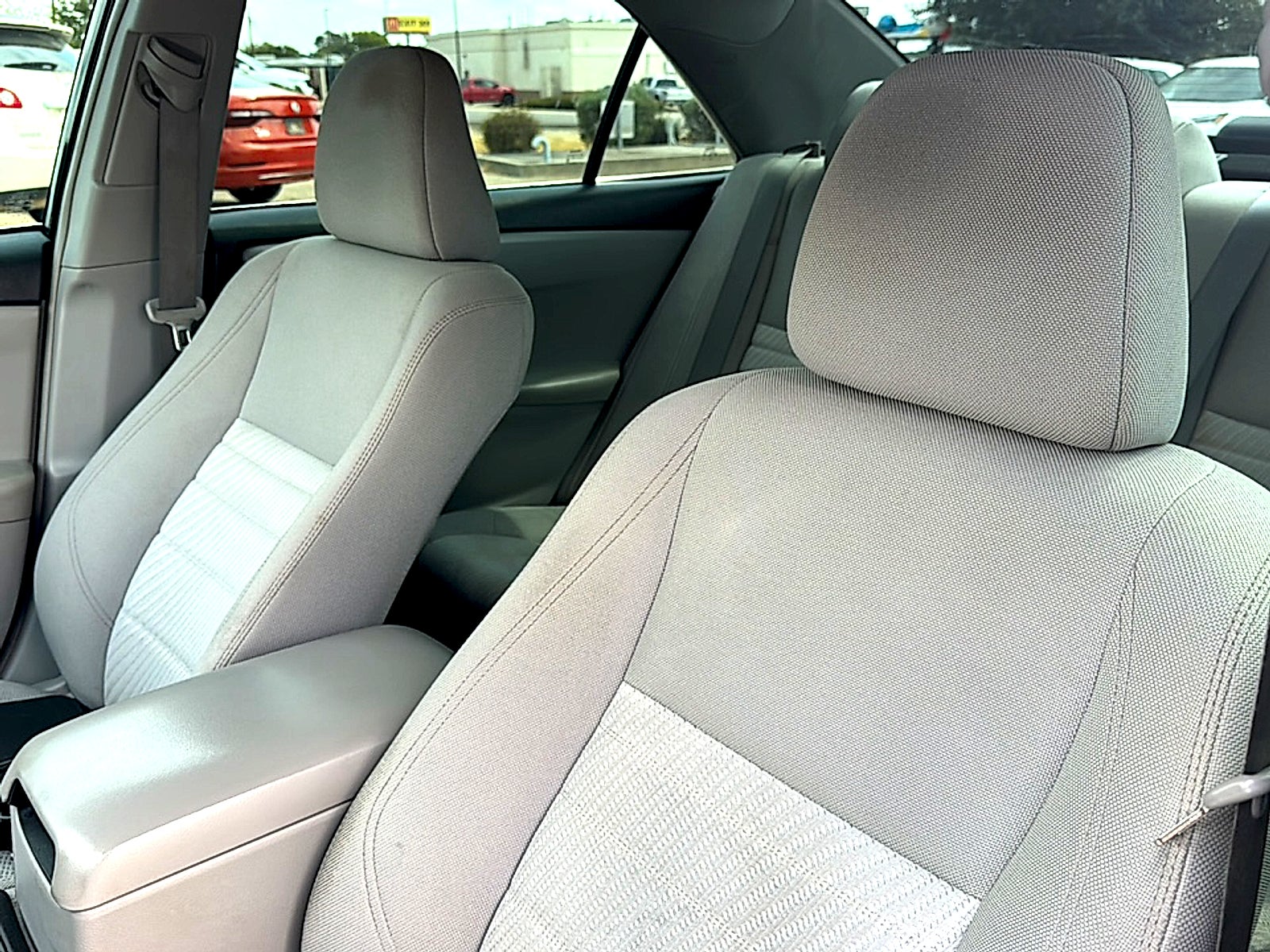 2016 Toyota Camry Hybrid LE