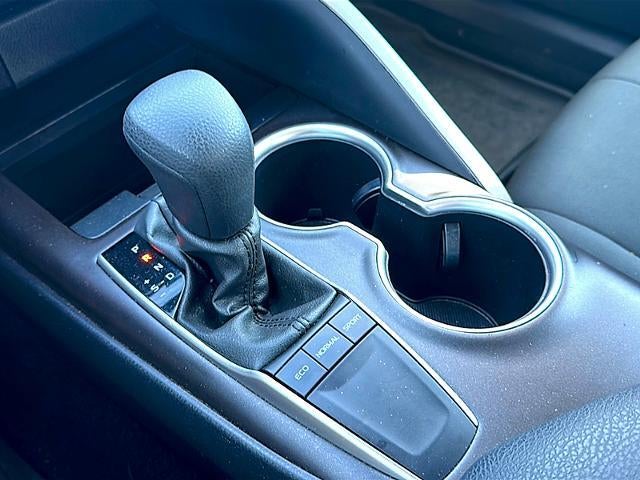 2024 Toyota Camry LE Auto (SE)