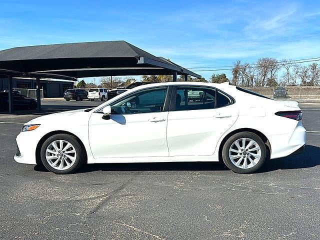 2024 Toyota Camry LE Auto (SE)
