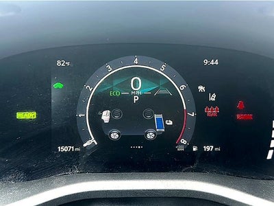 2025 Toyota Camry LE (SE)