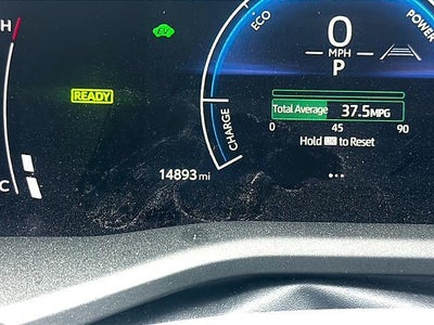 2025 Toyota Camry LE (SE)