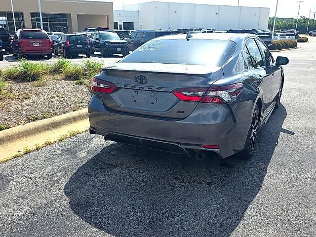 2024 Toyota Camry SE Auto (SE)