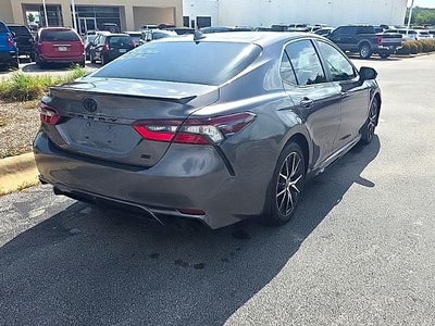 2024 Toyota Camry SE Auto (SE)